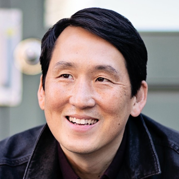 headshot of Educator & Impact Investor James Rhee