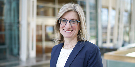 Headshot of Dr. Julia Logan